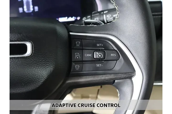 $32923 : Jeep Grand Cherokee 2024 4x4 image 4