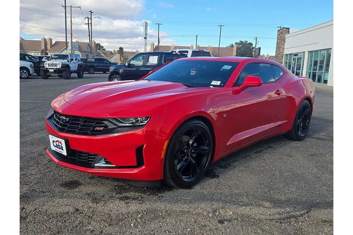 $28832 : Chevrolet Camaro 2023 LT 2dr image 6