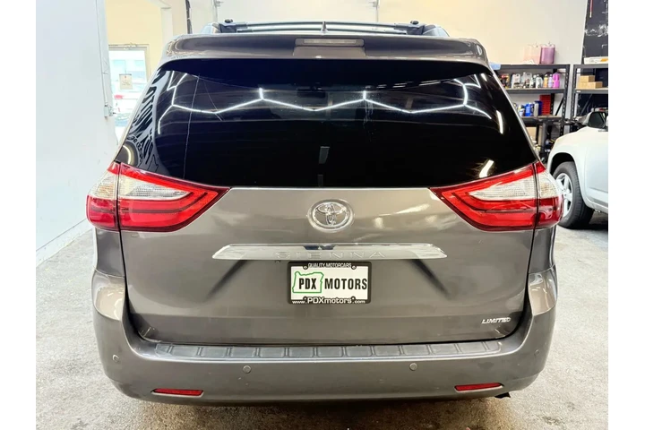 $23500 : 2017 TOYOTA SIENNA image 8