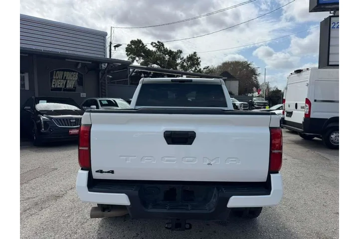 2024 Tacoma TRD Sport Double image 5