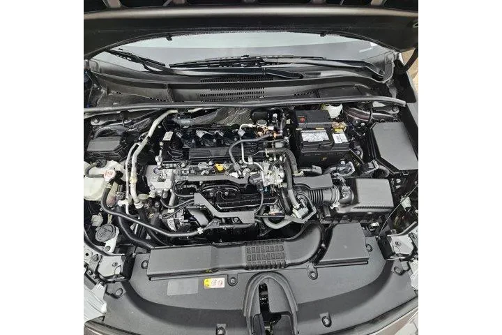 $17888 : Toyota Corolla Hatchback 202 image 10