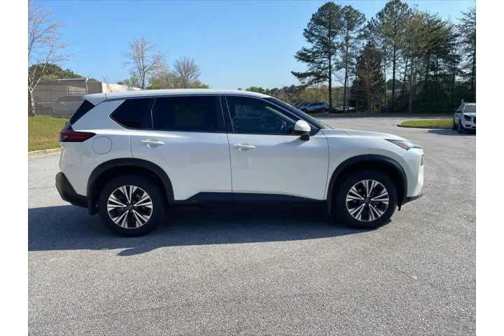 $23620 : Nissan Rogue 2023 AWD SV 4dr image 6