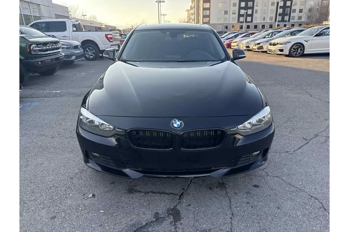 $9910 : 2015 3 Series 328i image 4