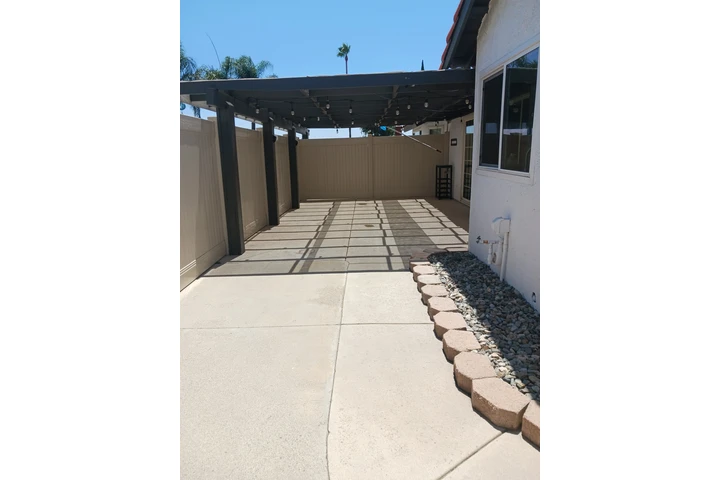 $2500 : Casa  en Renta image 4