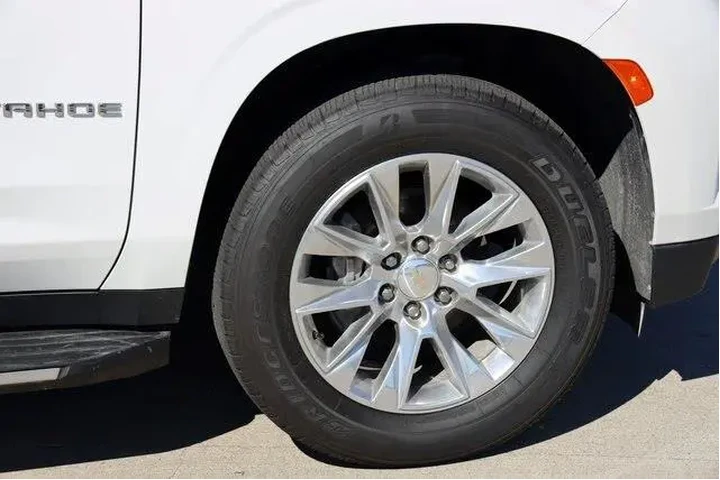 $39988 : Chevrolet Tahoe 2022 4x2 Pre image 9