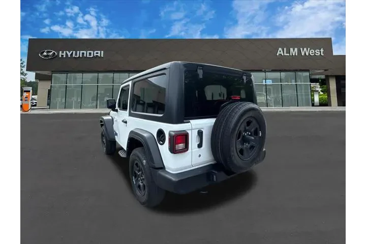 $25820 : Jeep Wrangler 2023 4x4 Sport image 7