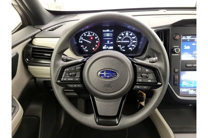 $29998 : Subaru Forester 2025 AWD Bas image 10