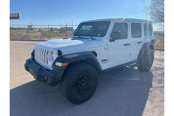 $30991 : Jeep Wrangler Unlimited 2021 image 5