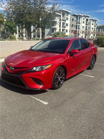 $16995 : 2019 Camry SE image 3