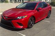 $16995 : 2019 Camry SE thumbnail