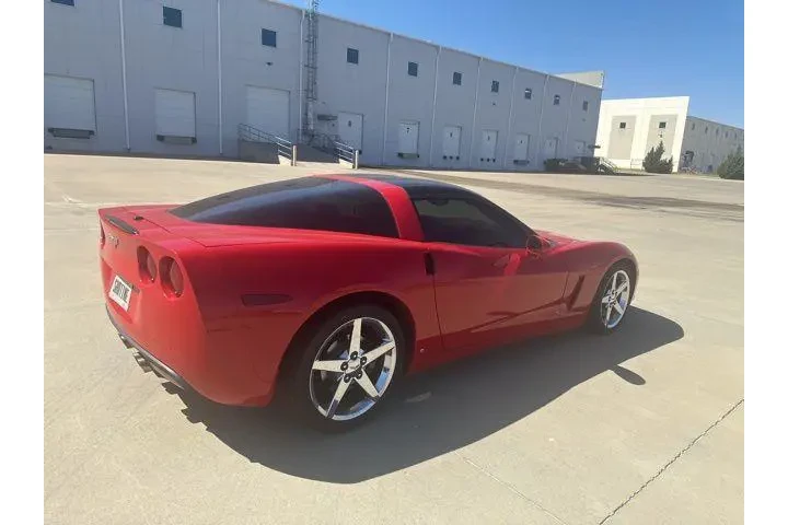 $26610 : Chevrolet Corvette 2007 2dr image 5