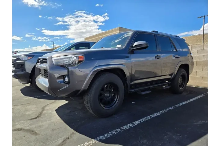 $36991 : Toyota 4Runner 2023 4x2 SR5 image 2