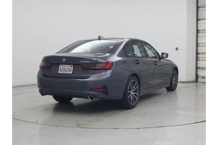 $27998 : BMW 3 Series 2022 330e 4dr S image 8