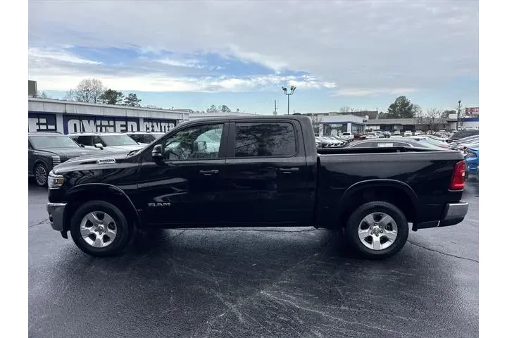 $35891 : Ram 1500 2025 4x4 Big Horn 4 image 8