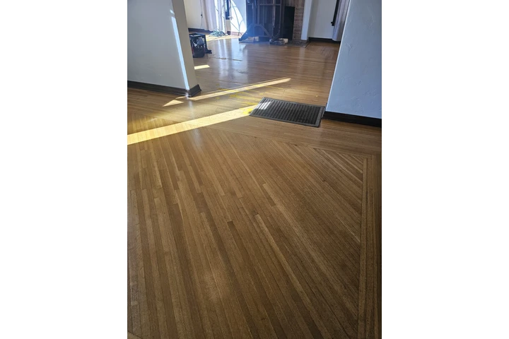 Reparmos muebles antiguos image 6