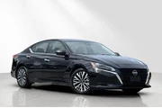 $18382 : Nissan Altima 2024 2.5 SV 4d thumbnail
