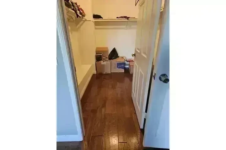 $1400 : MASTER BEDROOM CON BAÑO image 2