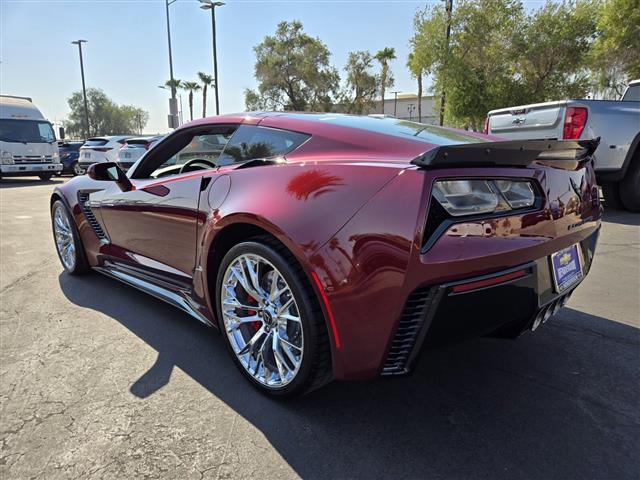 $72591 : Pre-Owned 2016 Corvette Z06 3 image 4