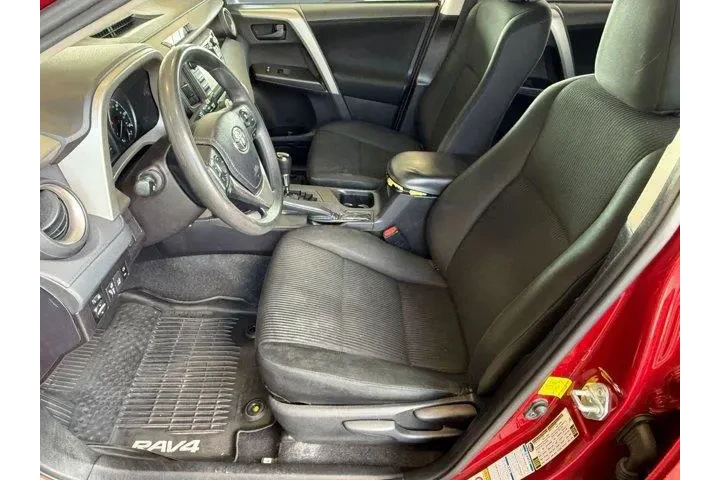 $8999 : Toyota RAV4 2018 AWD LE 4dr image 5