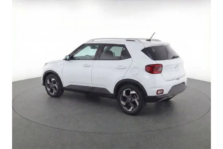 $18675 : Hyundai VENUE 2024 Limited 4 image 3