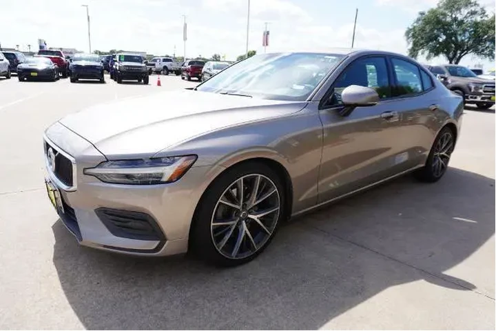 $15725 : Volvo S60 2019 T5 Momentum 4 image 3