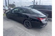 $19677 : Hyundai ELANTRA 2023 SEL 4dr thumbnail