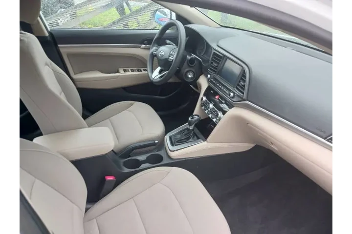 $11800 : 2020 Elantra SEL image 3