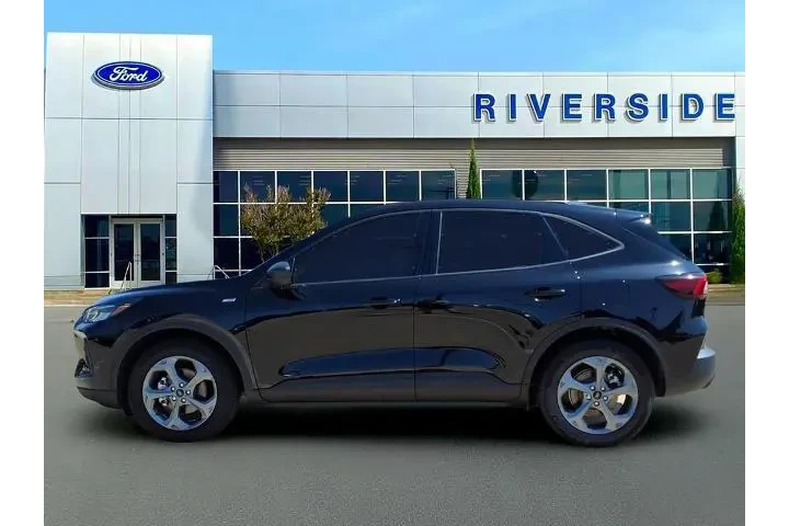 $27370 : Ford Escape 2026 ST-Line 4dr image 4