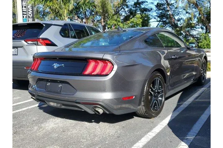 Ford Mustang 2023 EcoBoost 2 image 6