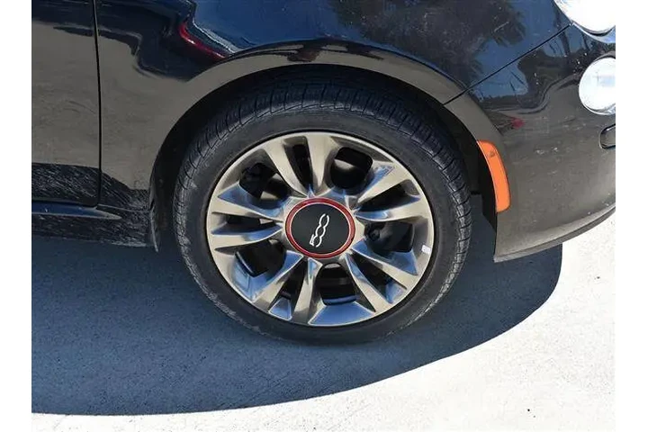 2015 FIAT 500 Pop image 10
