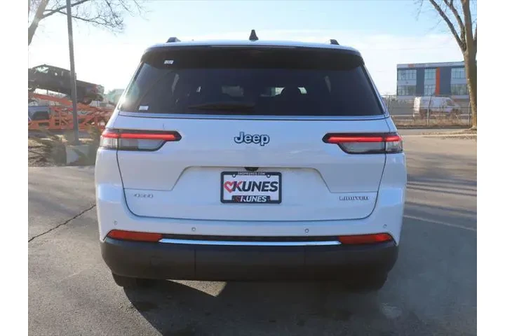 $30477 : Jeep Grand Cherokee L 2024 4 image 8