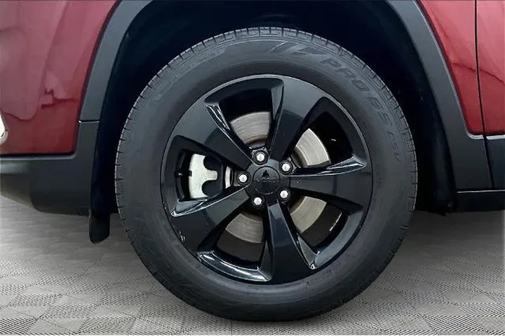 $19000 : Jeep Cherokee 2021 4x4 Latit image 9