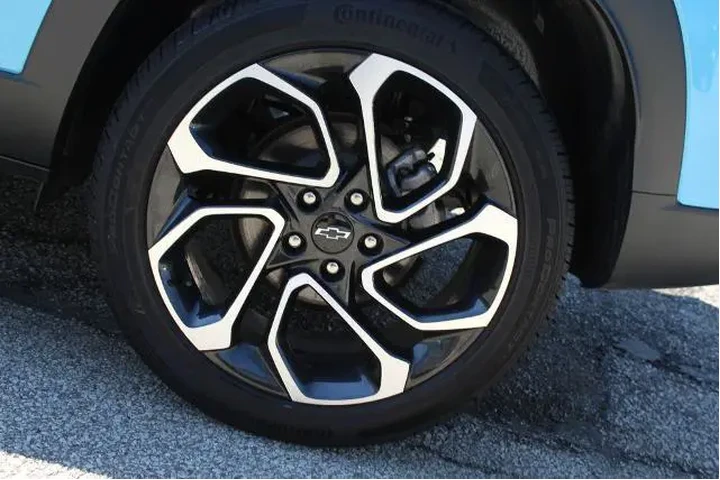 $26998 : Chevrolet Trax 2025 RS 4dr C image 9