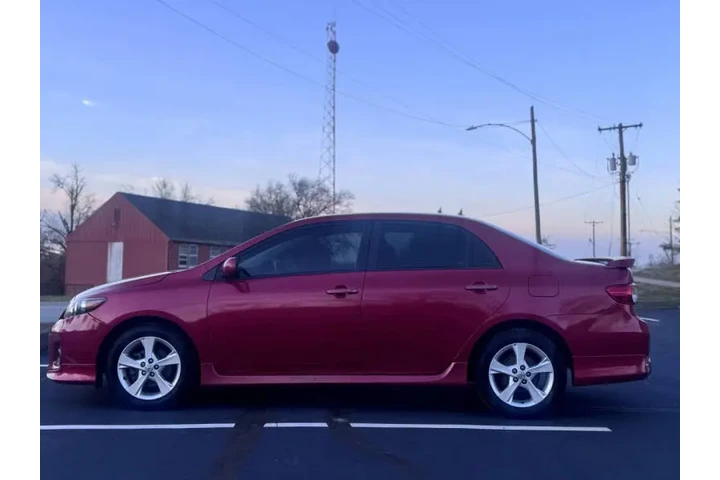 $6999 : 2013 Corolla S image 7