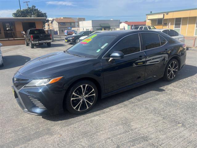 $19999 : 2019 Camry SE image 3