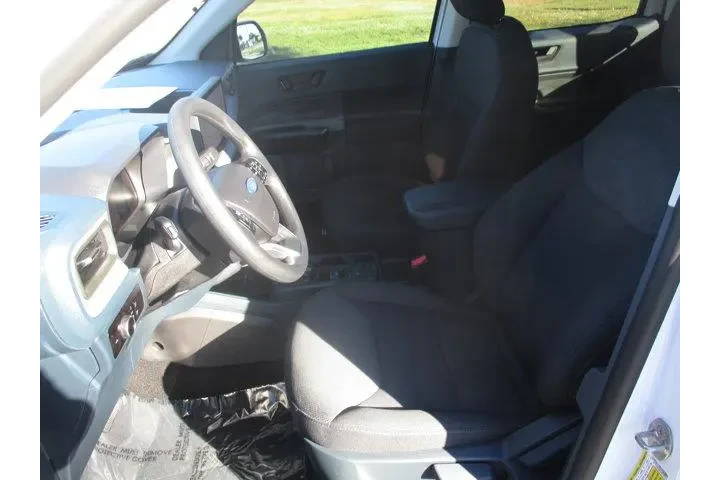 $28731 : Ford Maverick 2025 AWD XL 4d image 10