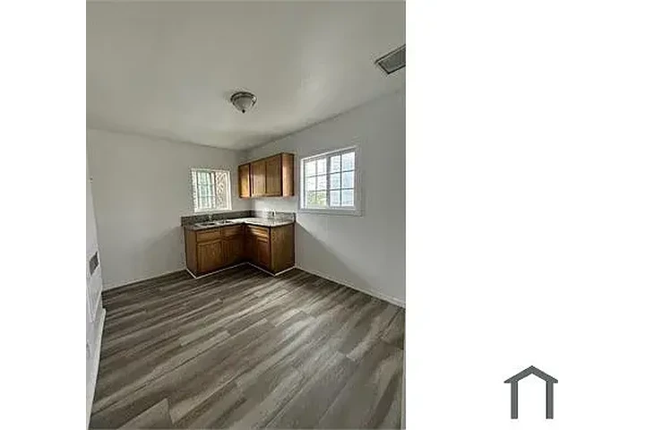$2295 : Affordable Two Bedrooms image 6