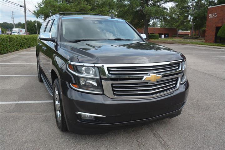 2016 Suburban LTZ image 4