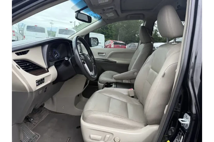 $21495 : 2017 Sienna XLE Premium 8-Pas image 9