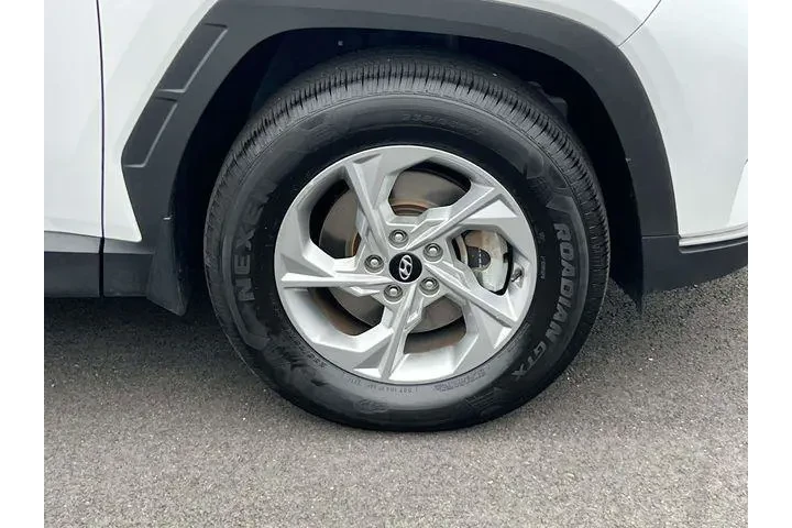 $19888 : Hyundai TUCSON 2022 AWD SE 4 image 7