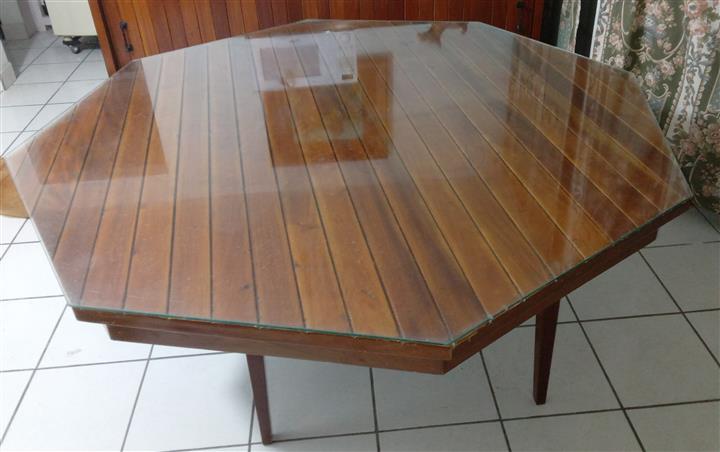 $3500 : Vendo mesa de comedor. image 1