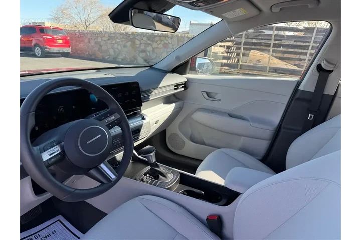 $24000 : Hyundai KONA 2025 AWD SEL 4d image 4