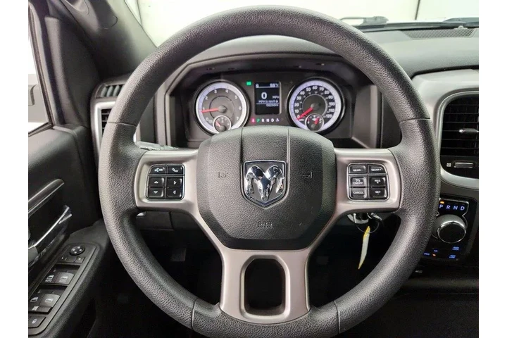 $27998 : Ram 1500 Classic 2021 4x4 Wa image 10