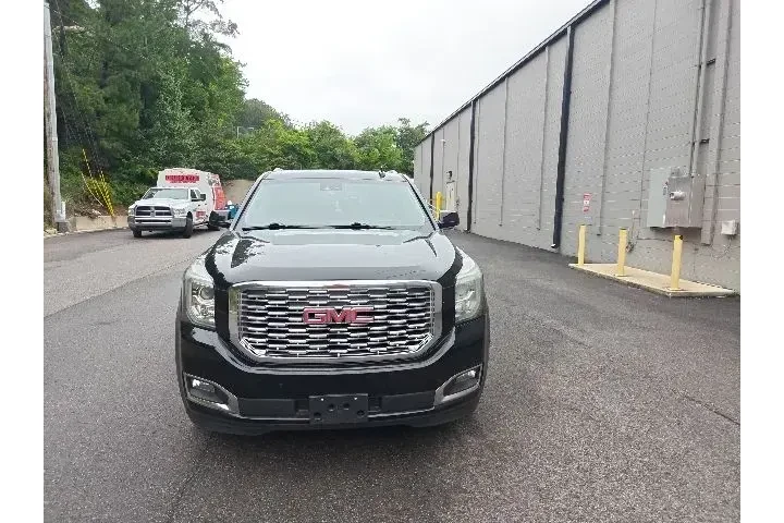 $30790 : GMC Yukon XL 2019 4x4 Denali image 8