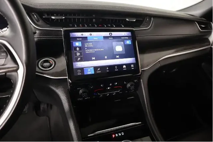 $29732 : Jeep Grand Cherokee L 2024 4 image 5