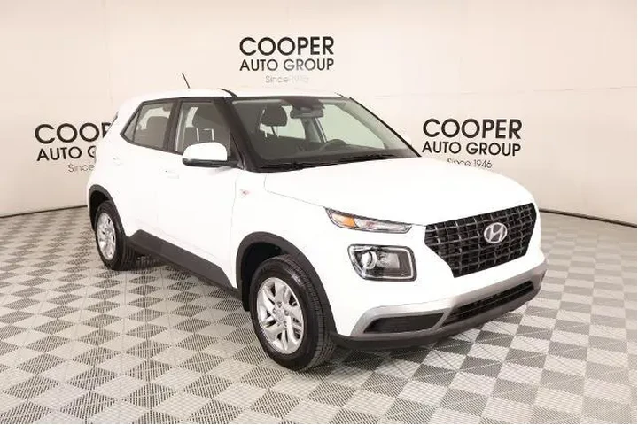 $21226 : Hyundai VENUE 2026 SE 4dr Cr image 1