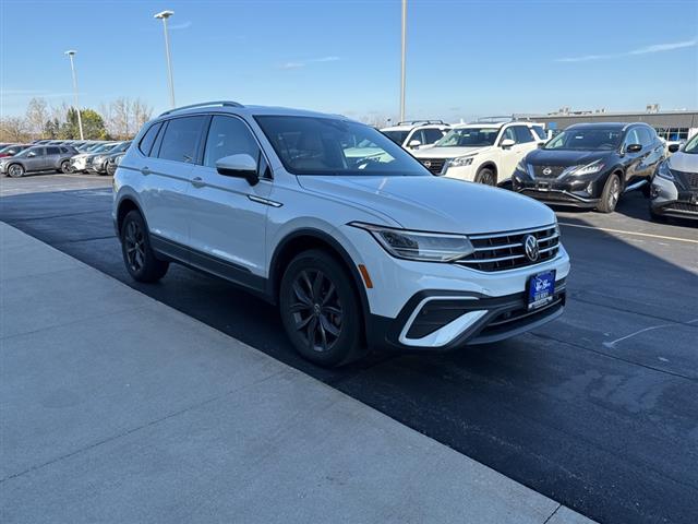 $24741 : Pre-Owned 2022 Tiguan 2.0T SE image 1