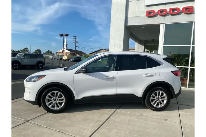 $19388 : Ford Escape 2022 SE 4dr SUV image 3