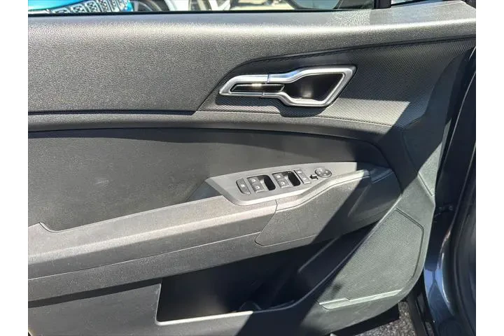 $22990 : Kia Sportage Hybrid 2023 AWD image 10