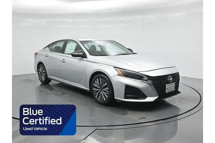 $17750 : Nissan Altima 2023 2.5 SV 4d image 1